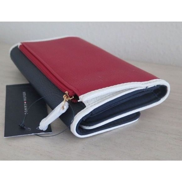 Tommy Hilfiger 69J0716 Red/White/Blue Colorblock Tri-Fold Checkbook Wallet $70 - Picture 4 of 8